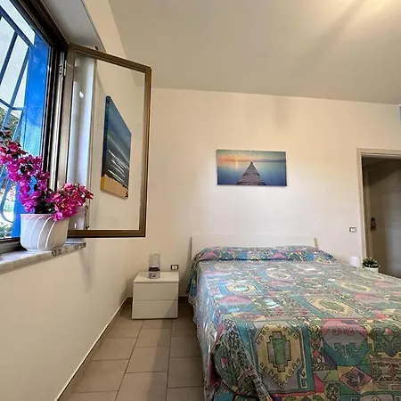 Eleonora Apartment *